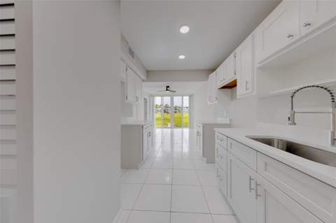 4715 Bay Street #132, St Petersburg FL - photo 10 of 41
