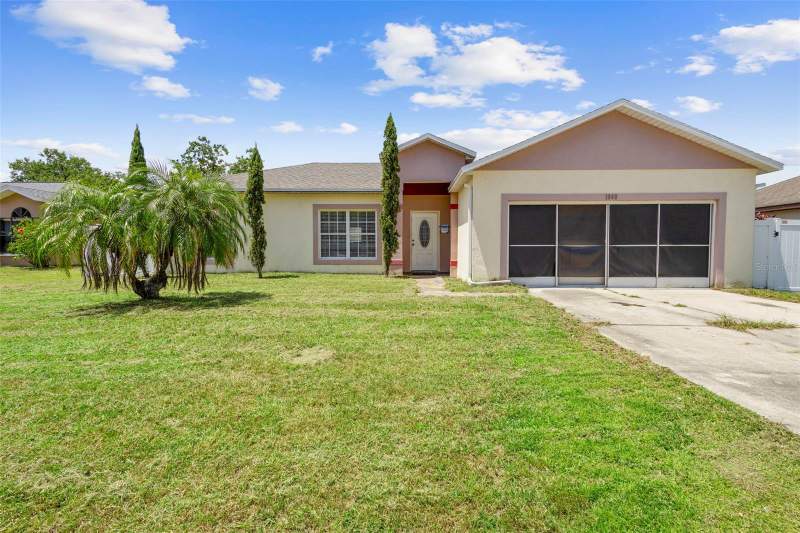 3 bedroom Single Family Residence at 1040 Cannock Drive, Poinciana Village 2 Nbhd 1, Kissimmee — photo 3