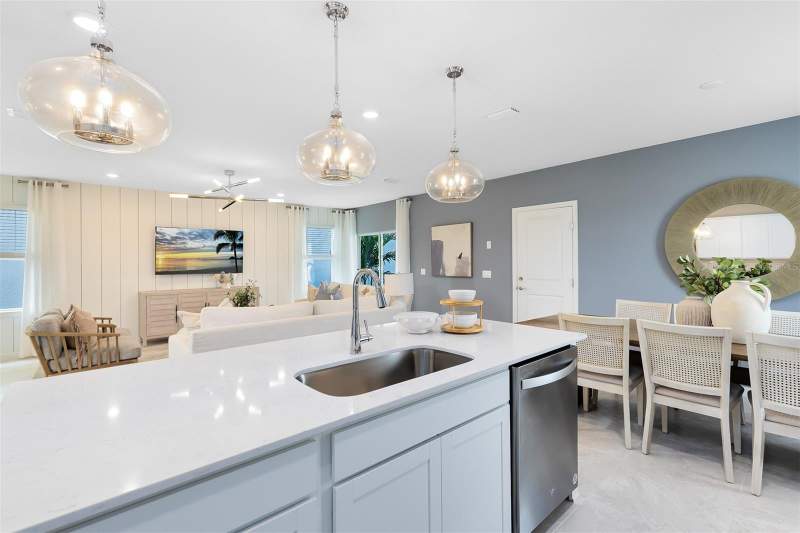 5 bedroom Single Family Residence at 6906 CREEK FALLS ALLEY, LAKEHAVEN ESTATES, CLERMONT — photo 5
