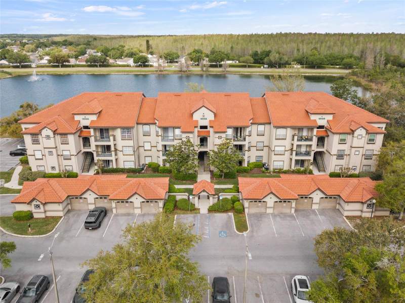 Lakeview At Calusa Trace