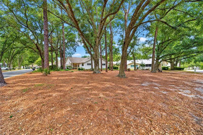 2 bedroom Villa at 8711 SW 92nd Place #D, On Top Of The World, Ocala — photo 4