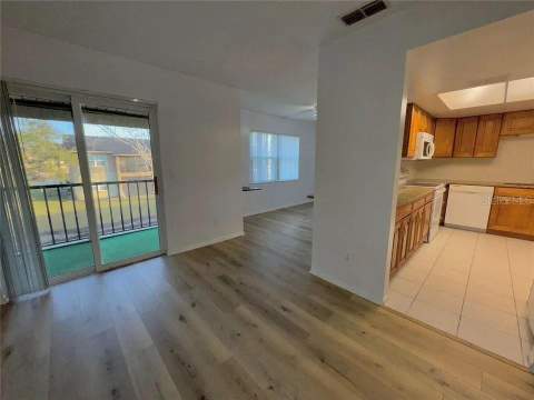 9909 Sweepstakes Lane #4, Orlando FL - photo 6 of 27