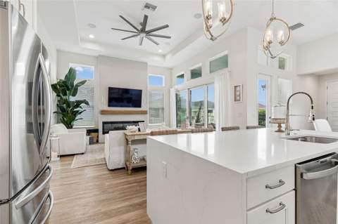 28692 Cozy Creek Drive, Wesley Chapel FL - photo 11 of 72
