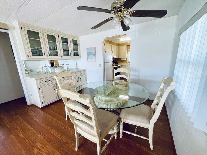 2 bedroom Manufactured Home at 140 Mountain Fir Drive, Blue Jay Mobile Home Estates Condo, Palm Harbor — photo 5