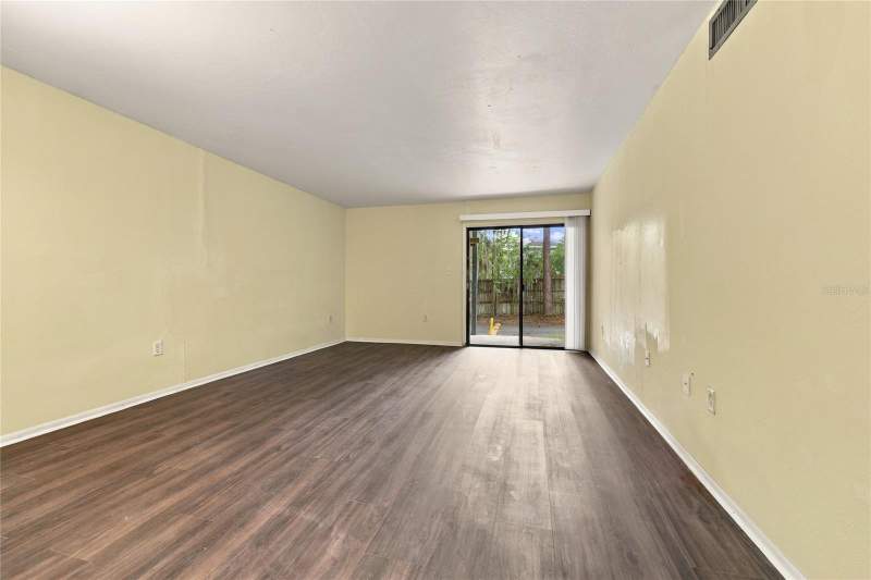 1 bedroom Condominium at 2811 SW Archer Road #T167, Brandywine, Gainesville — photo 4