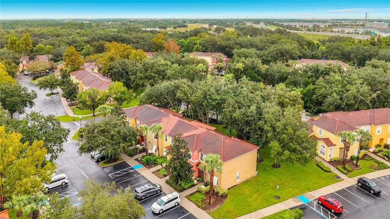 3 bedroom Townhouse at 8474 Crystal Cove Loop, Emerald Island Resort Ph 2, Kissimmee — photo 5