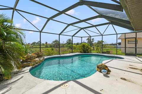744 Flamingo Drive, Apollo Beach FL - photo 6 of 6