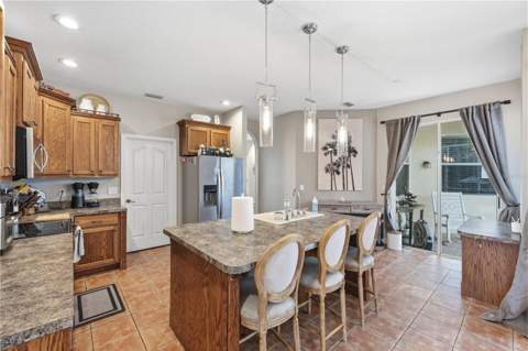 9302 Heritage Oak Court, Tampa FL - photo 10 of 24