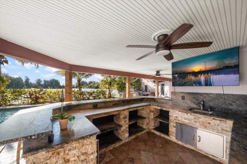 2402 Pine Hammock, Clearwater FL - photo 20 of 66