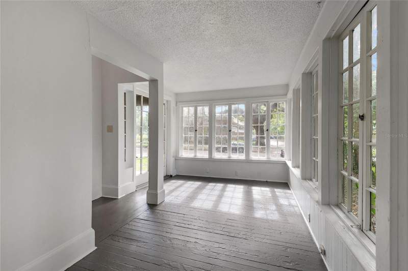 4 bedroom Single Family Residence at 522 S Osceola Avenue, Lake Cherokee Historic District, Orlando — photo 4