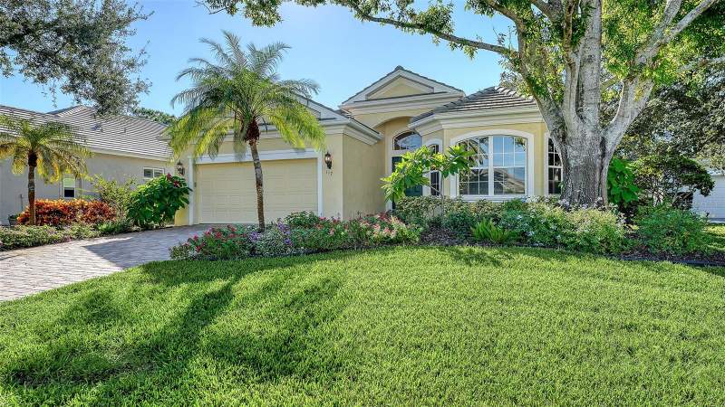 3 bedroom Single Family Residence at 117 Bishops Court Road, Oaks, Osprey — photo 3
