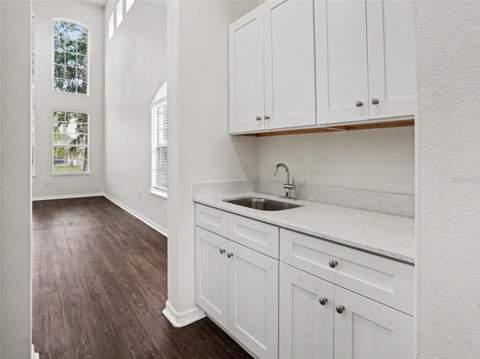 2220 Sand Arbor Circle, Orlando FL - photo 9 of 27