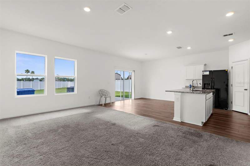 4 bedroom Single Family Residence at 1038 Kelly Fern Loop, South Haven, Ruskin — photo 4