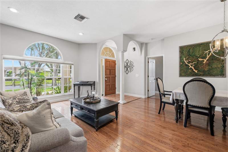 3 bedroom Single Family Residence at 9302 Heritage Oak Court, Hunters Green Prcl 18A Phas, Tampa — photo 3
