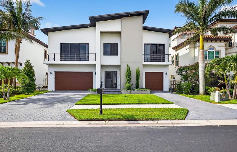 131 FOREST HILLS DRIVE home for sale in Redington Shores Yacht & Tennis Club