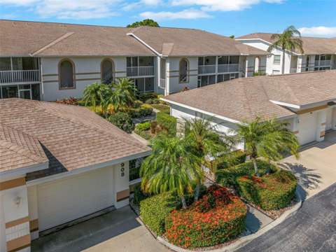 6908 Drewrys Bluff #704, Bradenton FL - photo 20 of 27