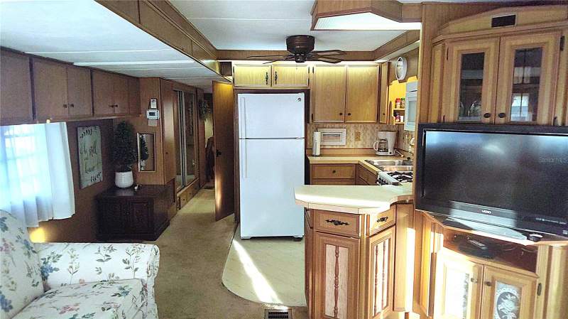 1 bedroom Manufactured Home at 3300 26th Avenue #42, Sugar Creek Resort Co-Op, Bradenton — photo 5