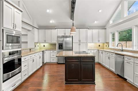 828 Brookwood Drive, Lakeland FL - photo 16 of 78