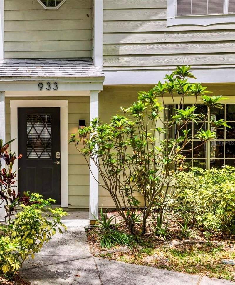 3 bedroom Townhouse at 933 Hamilton Court, Franklin Square, Palm Harbor — photo 2