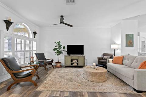 9302 Knightsbridge Court, Tampa FL - photo 12 of 37