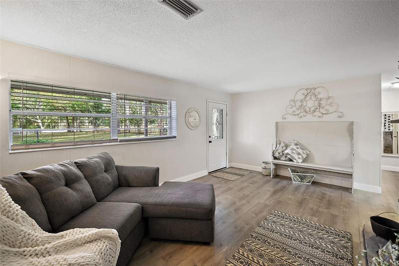 3 bedroom Single Family Residence at 10303 SE Sunset Harbor Road, Summerfield, Summerfield — photo 5