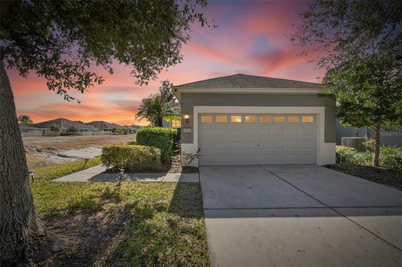 2 bedroom Villa at 13701 CREST LAKE DRIVE, LAKESIDE PH 1A 2A & 05, HUDSON — photo 1