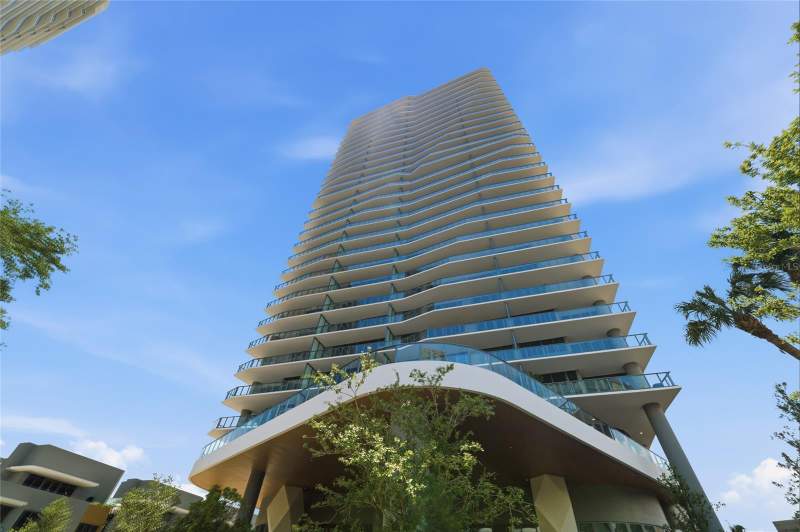 3015 S YSABELLA AVENUE #2102 home for sale in Bayshore Ysabella Condominium
