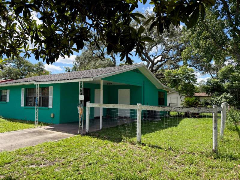 2 bedroom Single Family Residence at 21160 SW Honeysuckle Street, Rainbow Lakes Estate, Dunnellon — photo 3