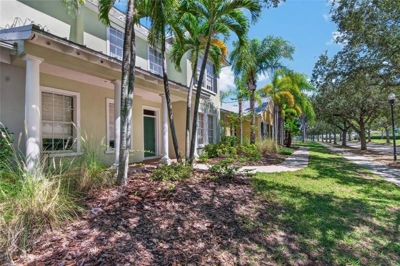 3 bedroom Townhouse at 5518 Luminar Pointe Lane, Mirabay - Townhomes At Compass Pointe, Apollo Beach — photo 2