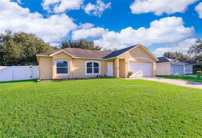 3 bedroom Single Family Residence at 316 Brimming Lake Road, Country Ridge, Minneola — photo 1
