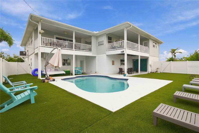 5 bedroom Single Family Residence at 3711 118th Street, Sagamore Estates, Bradenton — photo 2