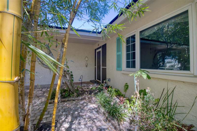 3 bedroom Single Family Residence at 2972 Kenilwick Drive, Timber Ridge Of Countryside Unit One, Clearwater — photo 5