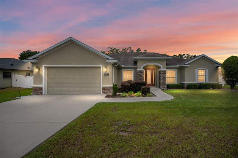 4 bedroom Single Family Residence at 9654 SW 40th Terrace, Kingsland Country Estate, Ocala — photo 2