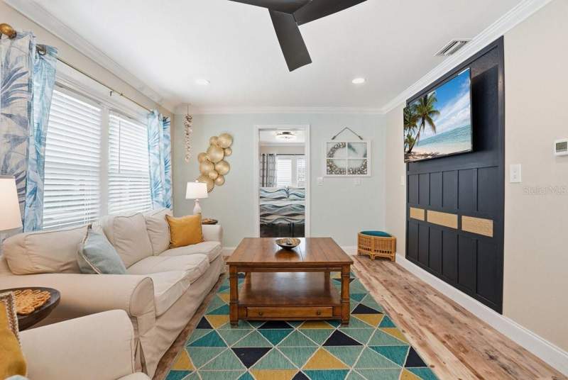 4 bedroom Single Family Residence at 118 92nd Avenue, Harrells T W, Treasure Island — photo 5