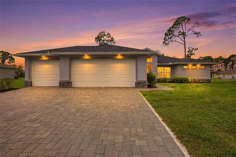4 bedroom Single Family Residence at 1024 NE 33rd Lane, Cape Coral, Cape Coral — photo 3