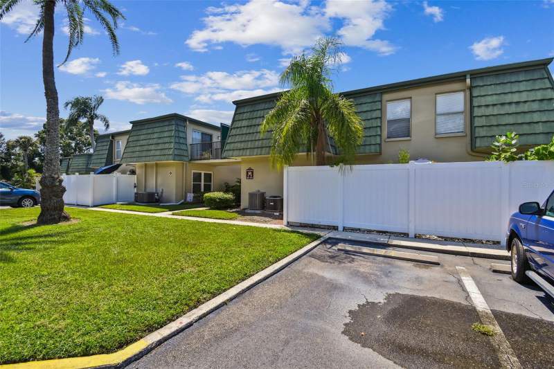 2 bedroom Condominium at 1799 N Highland Avenue #169, Fountain Square Condo, Clearwater — photo 2