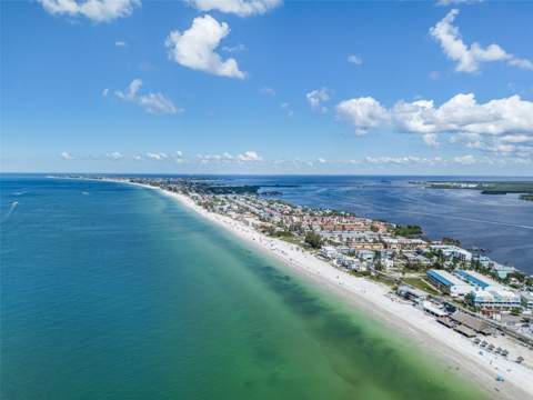 1007 Gulf Drive #215, Bradenton Beach FL - photo 15 of 65