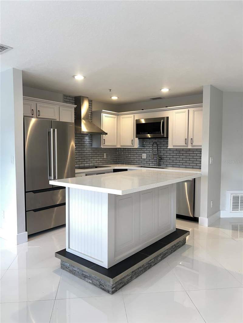 3 bedroom Townhouse at 1242 N FAIRWAY DRIVE, GREENBROOK VILLAS AT ERROL ESTATES 02, APOPKA — photo 3