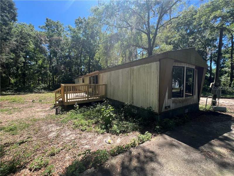 3 bedroom home at 1660 S Palm Avenue, Homosassa, Homosassa — photo 2