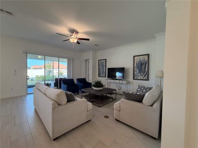 3 bedroom Single Family Residence at 17165 Scuba Crest Street, Forest Brooke Active Adult Ph, Wimauma — photo 4