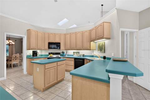 9211 Silver Lake Drive, Leesburg FL - photo 8 of 50