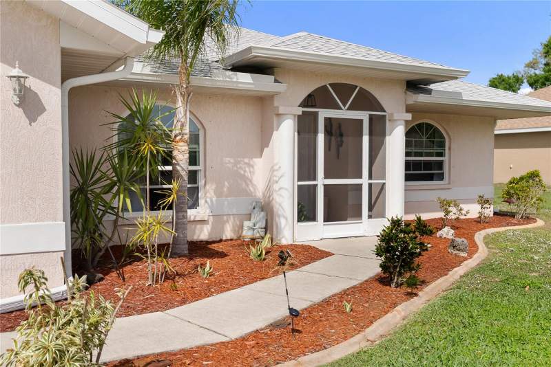 3 bedroom Single Family Residence at 4268 Mulgrave Avenue, Port Charlotte Sub 10, North Port — photo 3