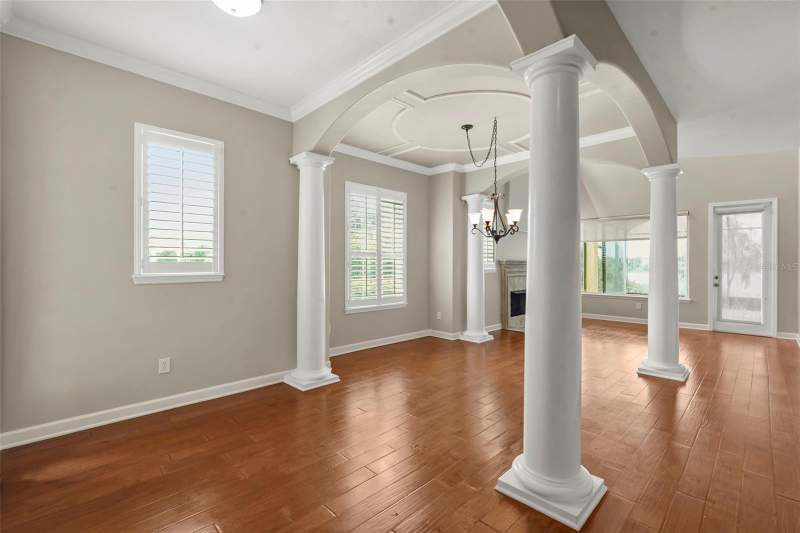 4 bedroom Townhouse at 1775 Lake Side Avenue, Providence Ph 01, Davenport — photo 3