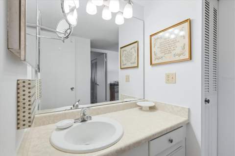4440 Ironwood Circle #409D, Bradenton FL - photo 21 of 51