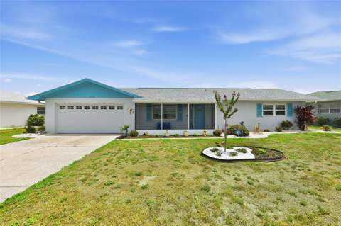 1739 Coco Palm Circle, Sun City Center FL - photo 6 of 43