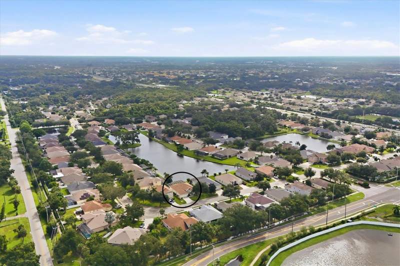 4 bedroom Single Family Residence at 3905 30th Lane, Highland Ridge, Bradenton — photo 2