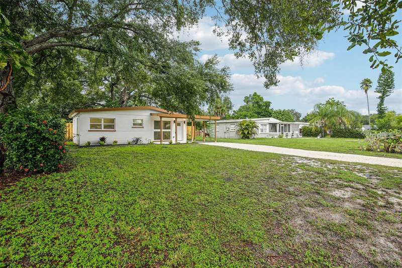2 bedroom Single Family Residence at 334 E Cornelius Circle, Eastwood, Sarasota — photo 4