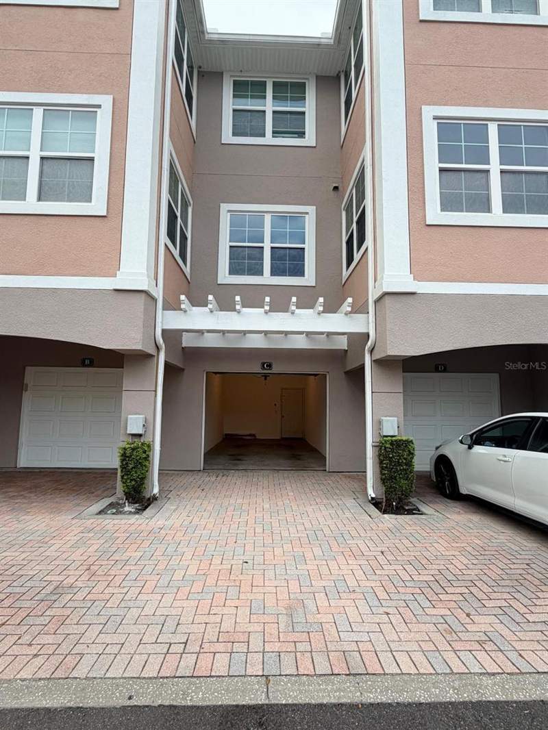 1 bedroom Condominium at 6413 ASTOR VILLAGE AVENUE #303, HAMPTONS/METROWEST, ORLANDO — photo 3