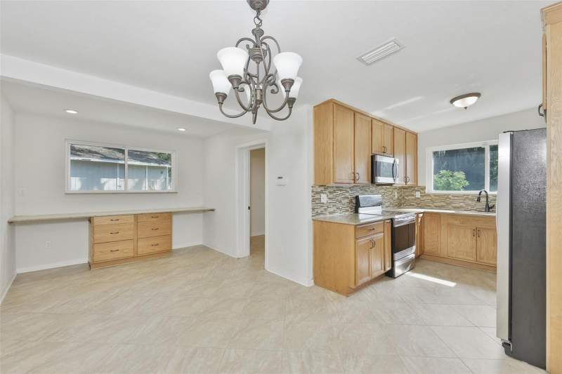 3 bedroom Single Family Residence at 704 E River Drive, Temple Terrace Riverside Subdi, Tampa — photo 3