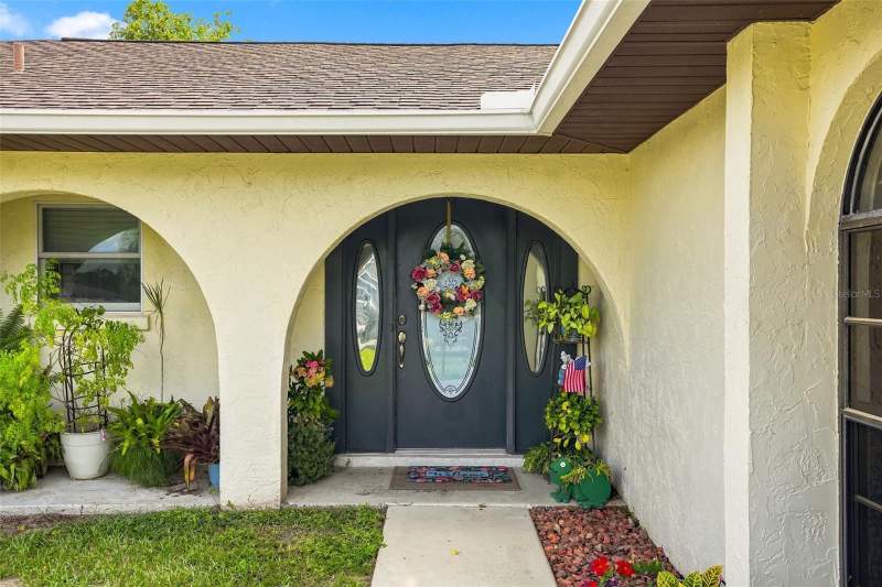 2 bedroom Single Family Residence at 2432 Lake Forest Avenue, Spring Hill, Spring Hill — photo 5